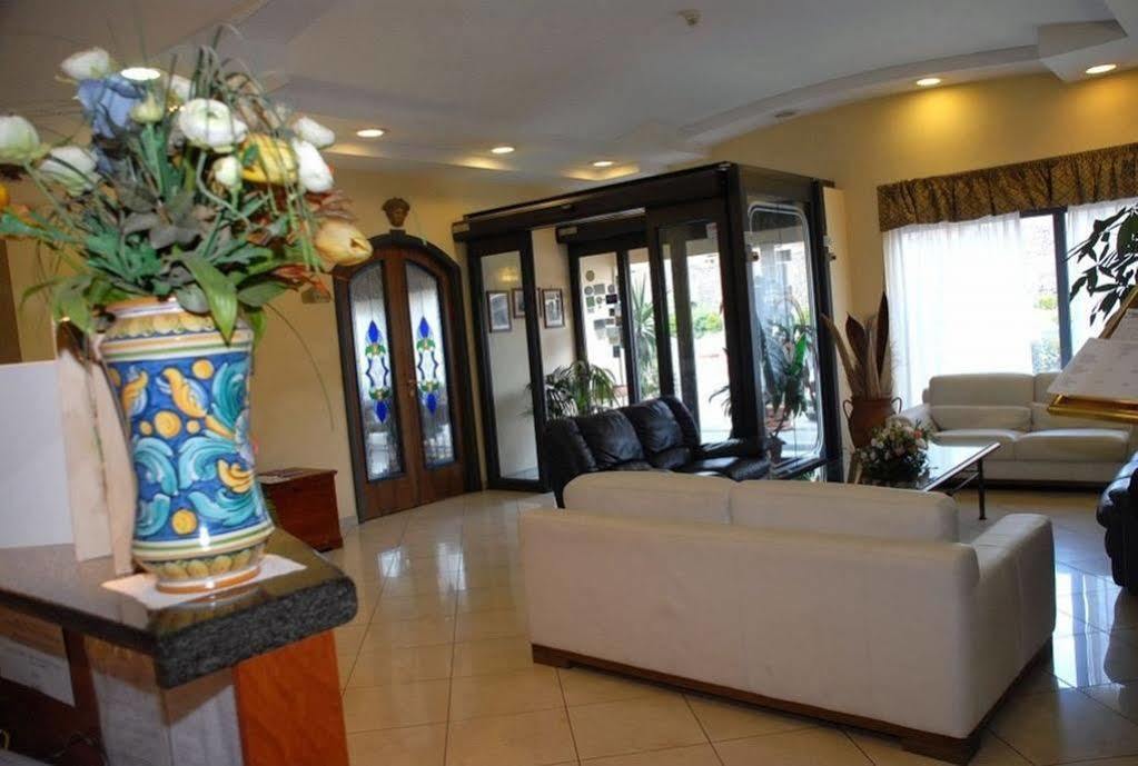 Scrivano Hotel